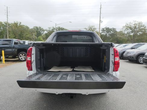 Used 2008 Chevrolet Avalanche LT w/ LT Preferred Equipment Group image 7