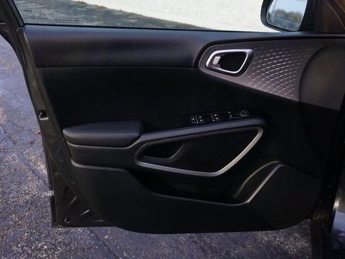 Used 2024 Kia Soul LX w/ Option Group 015 image 22