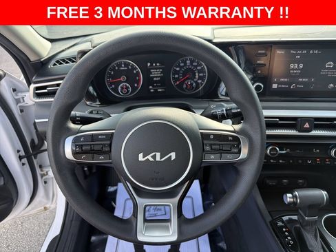 Used 2022 Kia K5 LXS FWD image 15