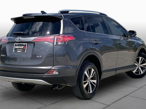 Used 2018 Toyota RAV4 XLE w/ Plus Extra Value Package FWD image 13