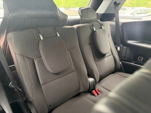 Used 2021 Ford Explorer XLT image 9