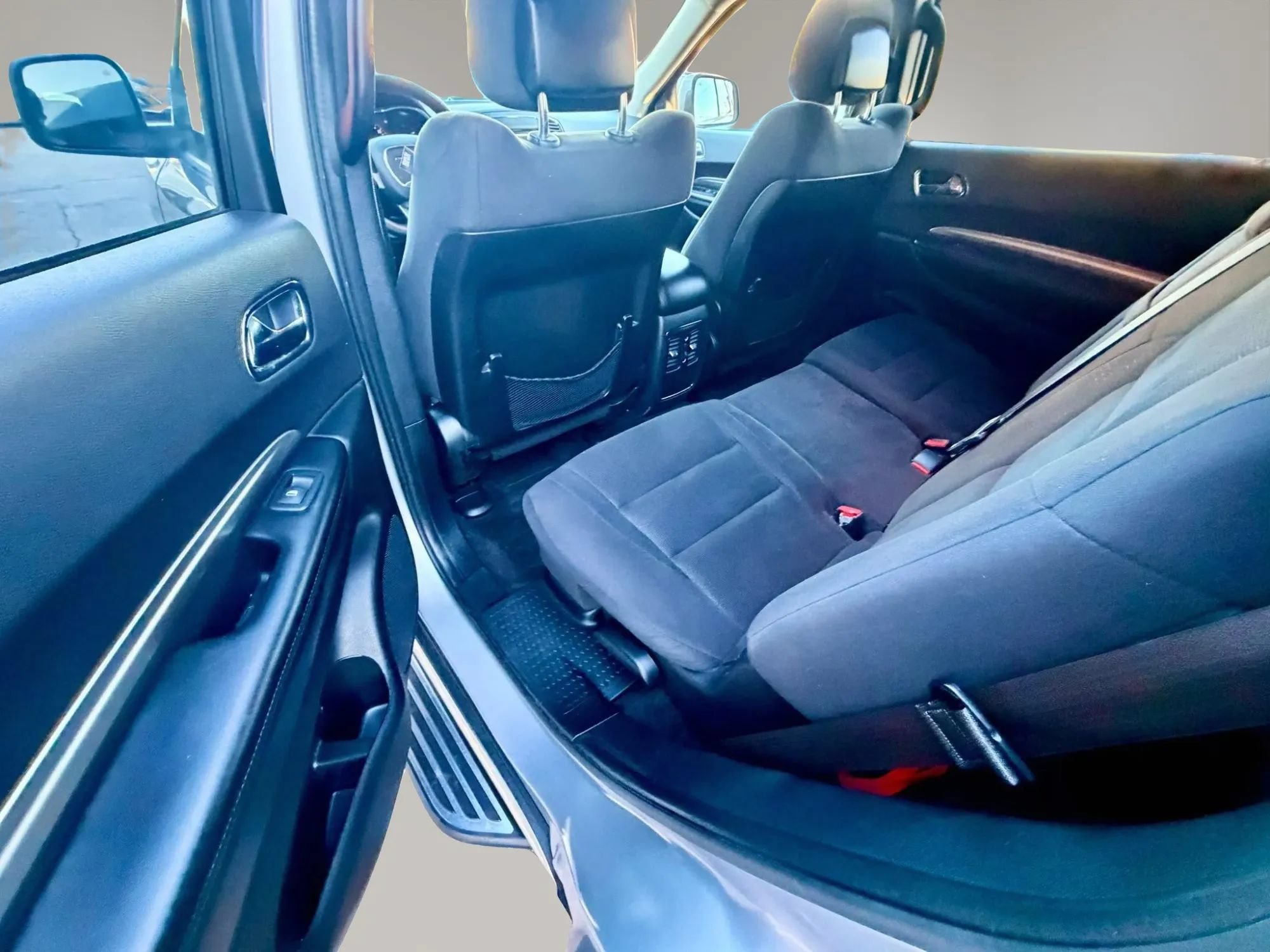 Used 2015 Dodge Durango SXT AWD/4WD image 11