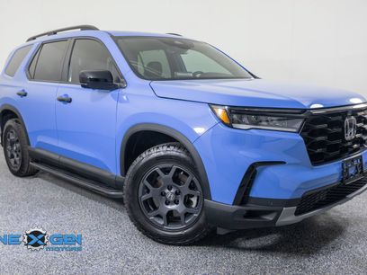 Used 2025 Honda Pilot TrailSport