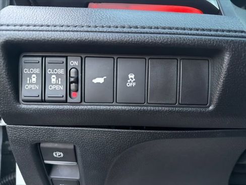 Used 2025 Honda Odyssey Sport-L image 19