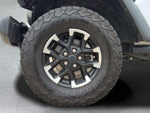 Used 2024 Jeep Wrangler Unlimited Rubicon 4xe AWD/4WD image 14