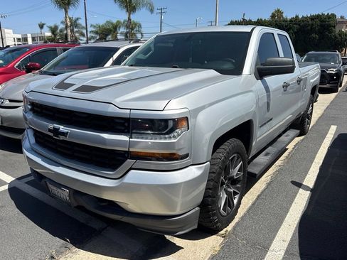 Used 2016 Chevrolet Silverado 1500 Custom w/ Custom Convenience Package RWD image 2