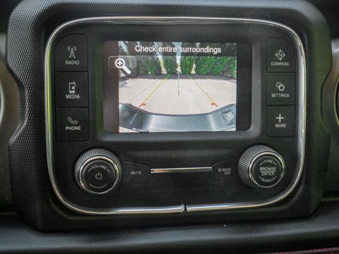 Used 2021 Jeep Gladiator Sport AWD/4WD image 24