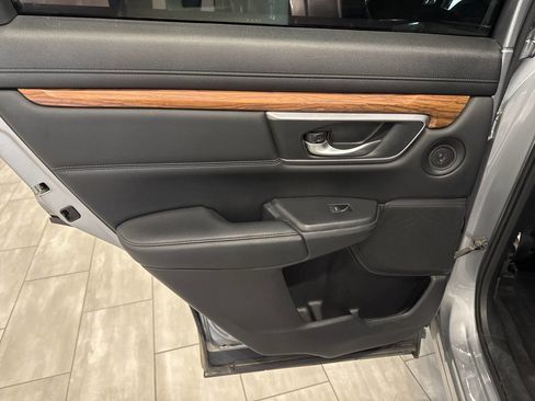 Used 2017 Honda CR-V Touring image 27