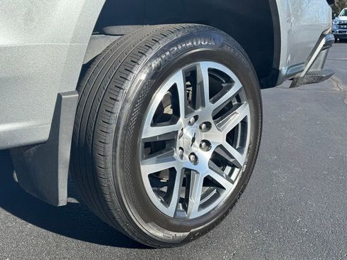 Used 2023 Chevrolet Colorado Z71 w/ Z71 Convenience Package 2 image 29