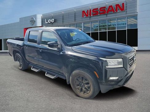 Certified 2023 Nissan Frontier SV w/ Midnight Edition Package RWD image 1