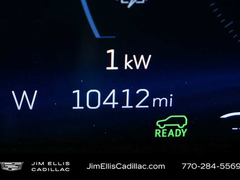 Used 2025 Cadillac Optiq Luxury 2 w/ LPO, Floor Liner Package AWD/4WD image 9