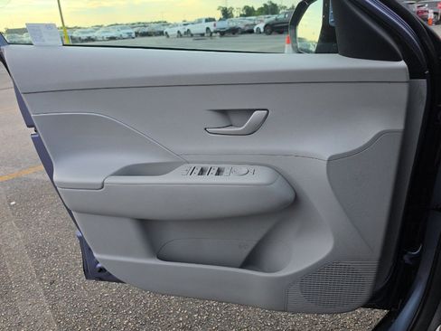 Used 2024 Hyundai Kona SEL FWD image 5