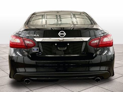 Used 2018 Nissan Altima 2.5 S w/ S Convenience Package FWD image 4