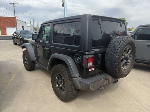 Used 2024 Jeep Wrangler Sport AWD/4WD image 4