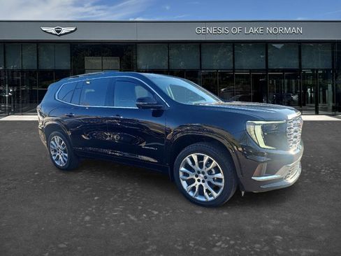 Used 2025 GMC Acadia Denali w/ Super Cruise Package image 3