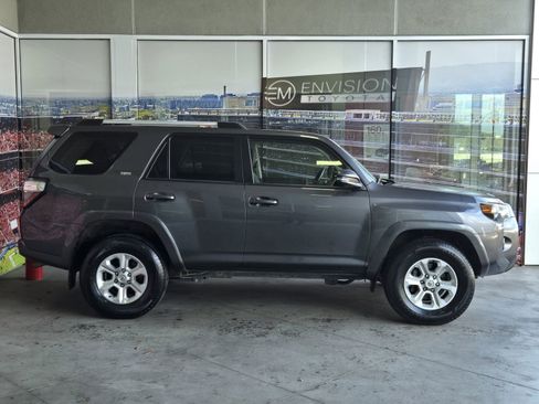 Certified 2023 Toyota 4Runner SR5 Premium image 4