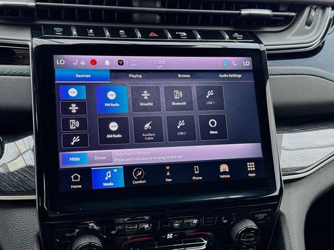 Used 2022 Jeep Grand Cherokee Trailhawk image 11