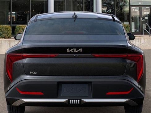 New 2025 Kia K4 LX image 14
