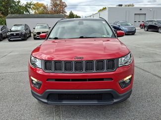 Used 2019 Jeep Compass Latitude video 2