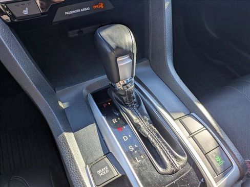 Used 2018 Honda Civic EX-L image 10