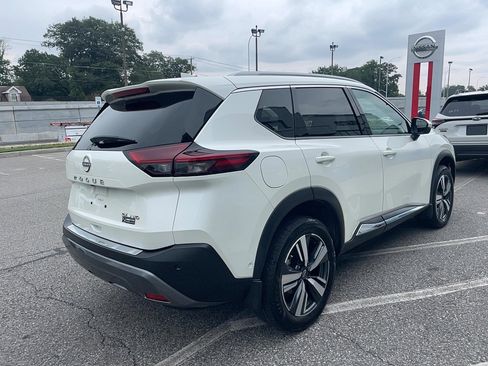 Used 2023 Nissan Rogue SL w/ SL Premium Package image 22