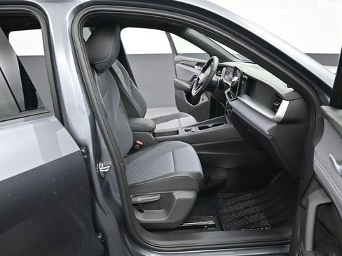 New 2026 Volkswagen Tiguan SE R-Line image 14