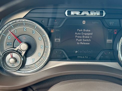 Used 2019 RAM 1500 Limited AWD/4WD image 30