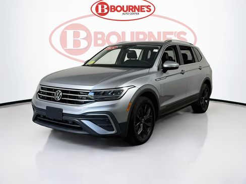 Used 2024 Volkswagen Tiguan SE AWD/4WD image 7