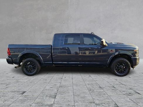 Used 2026 RAM 2500 Limited AWD/4WD image 4