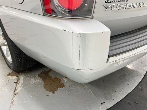 Used 2013 GMC Yukon XL Denali image 39