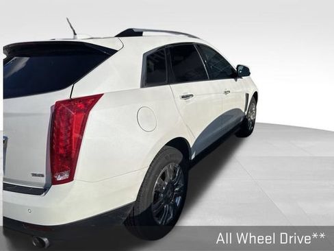 Used 2016 Cadillac SRX Luxury w/ Driver Awareness Package AWD/4WD image 8