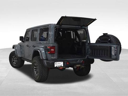 Used 2024 Jeep Wrangler Unlimited Rubicon image 34