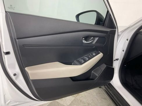 Used 2025 Honda Accord LX image 13