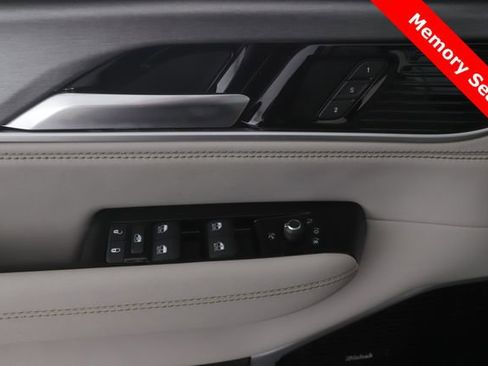New 2026 Jeep Grand Wagoneer L Limited AWD/4WD image 21