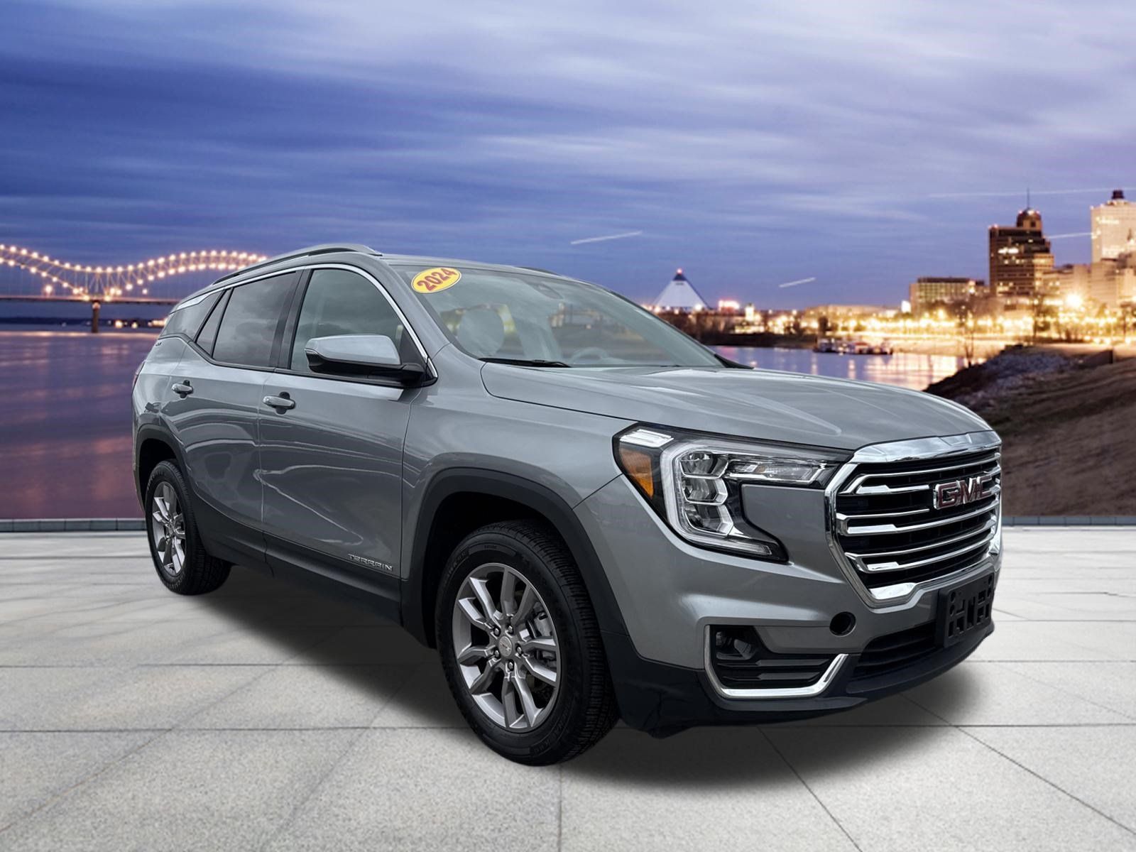 Used 2024 GMC Terrain SLT AWD/4WD image 4