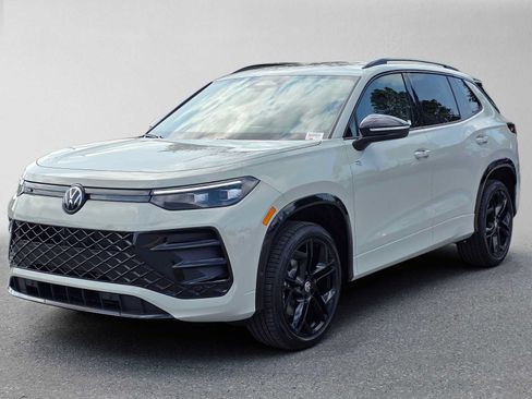 New 2026 Volkswagen Tiguan SE R-Line AWD/4WD image 7