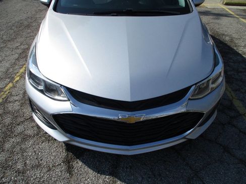 Used 2019 Chevrolet Cruze LS image 24