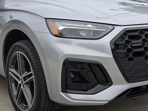 Certified 2025 Audi Q5 e Premium Plus AWD/4WD image 12