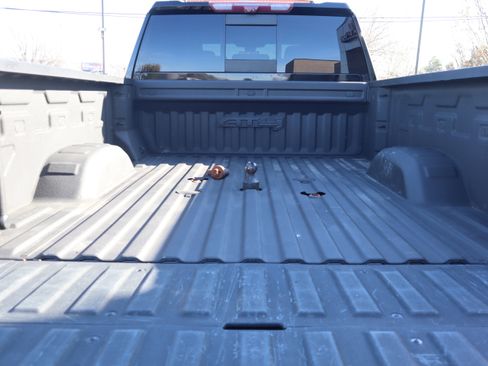 Used 2020 GMC Sierra 2500 AT4 w/ Technology Package image 40