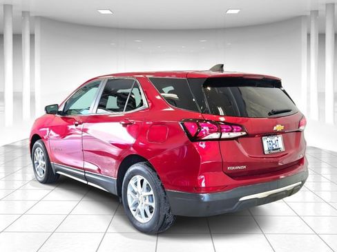 Used 2023 Chevrolet Equinox LT image 3