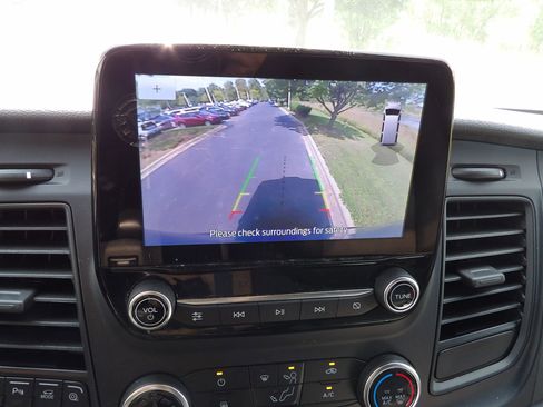 Used 2020 Ford Transit 250 Medium Roof image 15