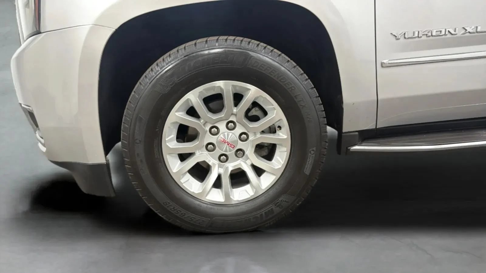 Used 2018 GMC Yukon XL SLT w/ HD Trailering Package AWD/4WD image 27