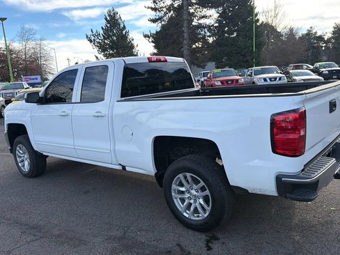 Used 2018 Chevrolet Silverado 1500 LT w/ Trailering Package AWD/4WD image 5