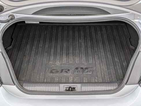Used 2024 Toyota GR86 Premium image 29