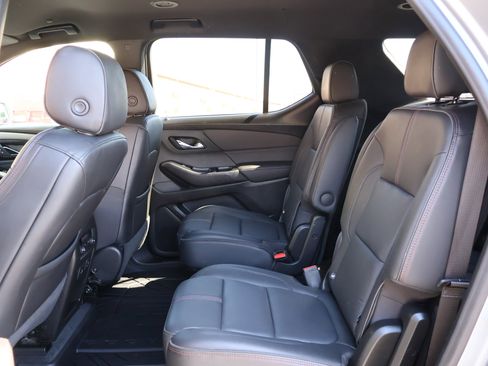 Used 2023 Chevrolet Traverse RS w/ LPO, Floor Liner Package AWD/4WD image 23