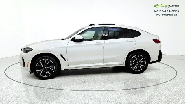 Used 2025 BMW X4 xDrive30i AWD/4WD image 4