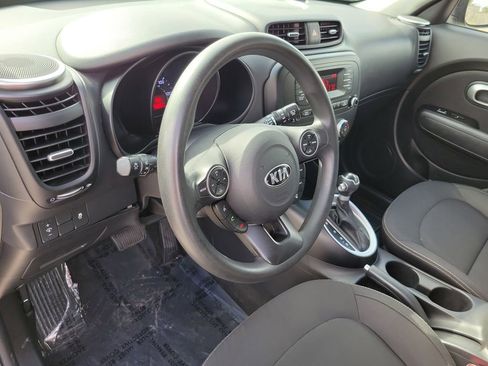Used 2016 Kia Soul image 22