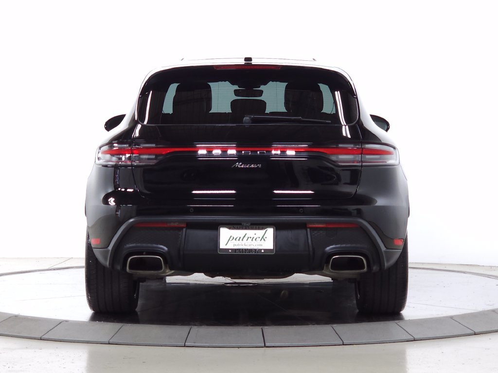 Used 2024 Porsche Macan AWD/4WD image 4