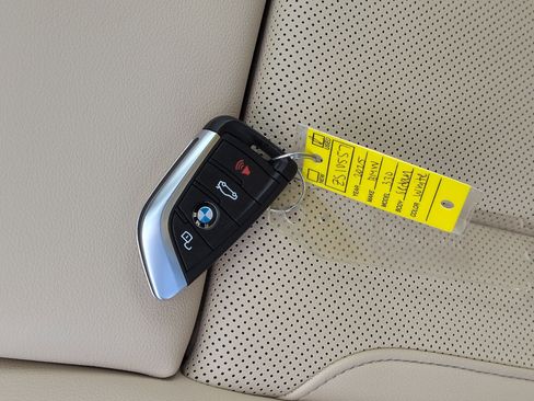 Used 2025 BMW 330i 330i w/ Convenience Package image 36