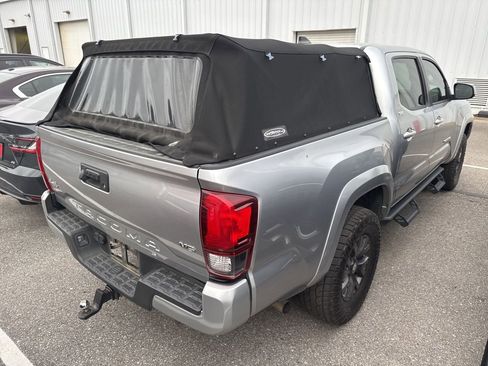 Used 2023 Toyota Tacoma SR5 w/ Technology Package image 9